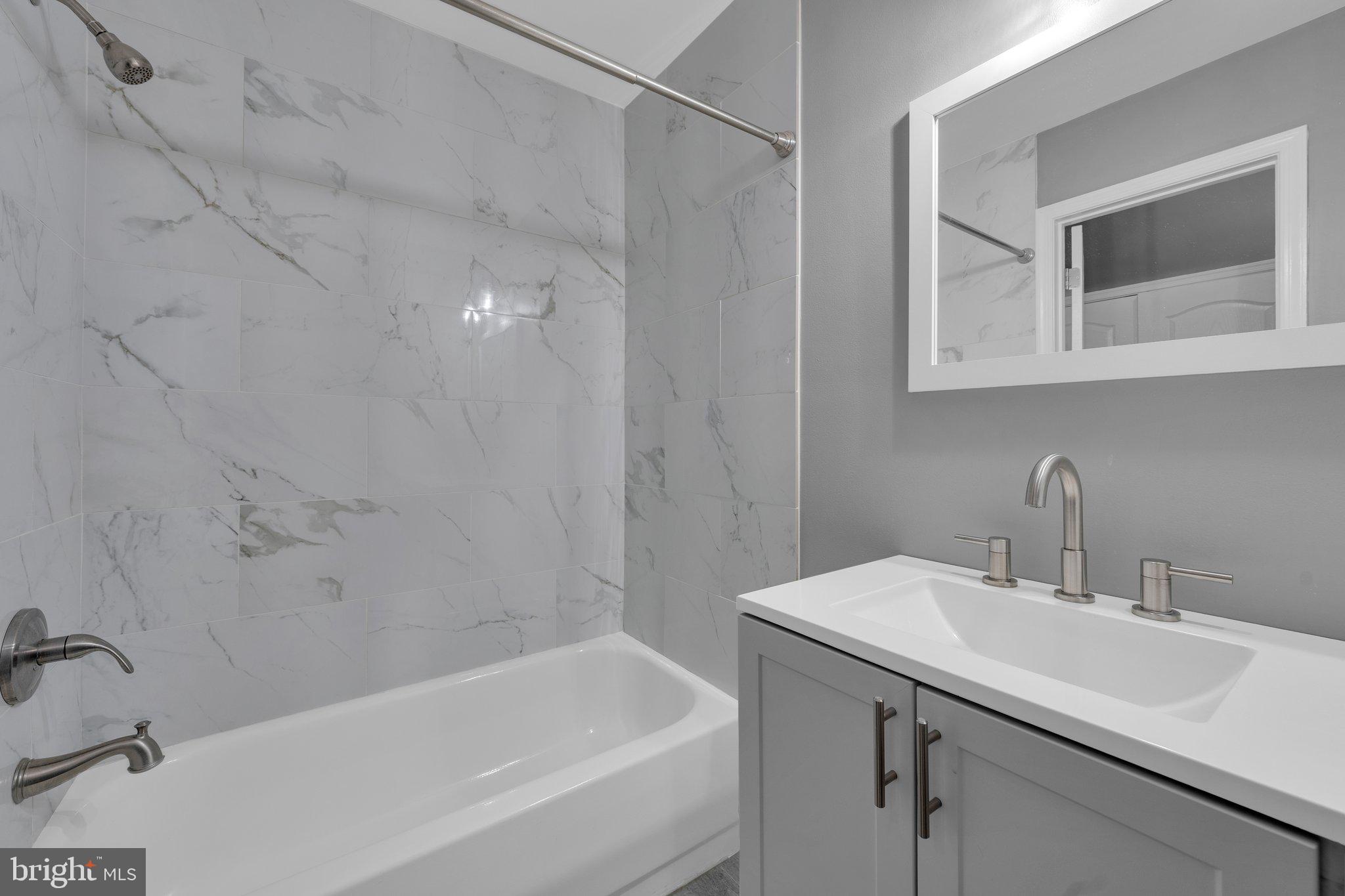 PINE VALLEY - Residential