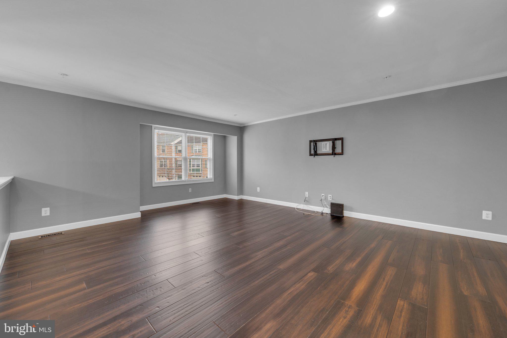 PINE VALLEY - Residential