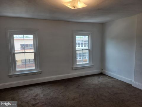 512 CHAIN STREET 2F NORRISTOWN PA 19401