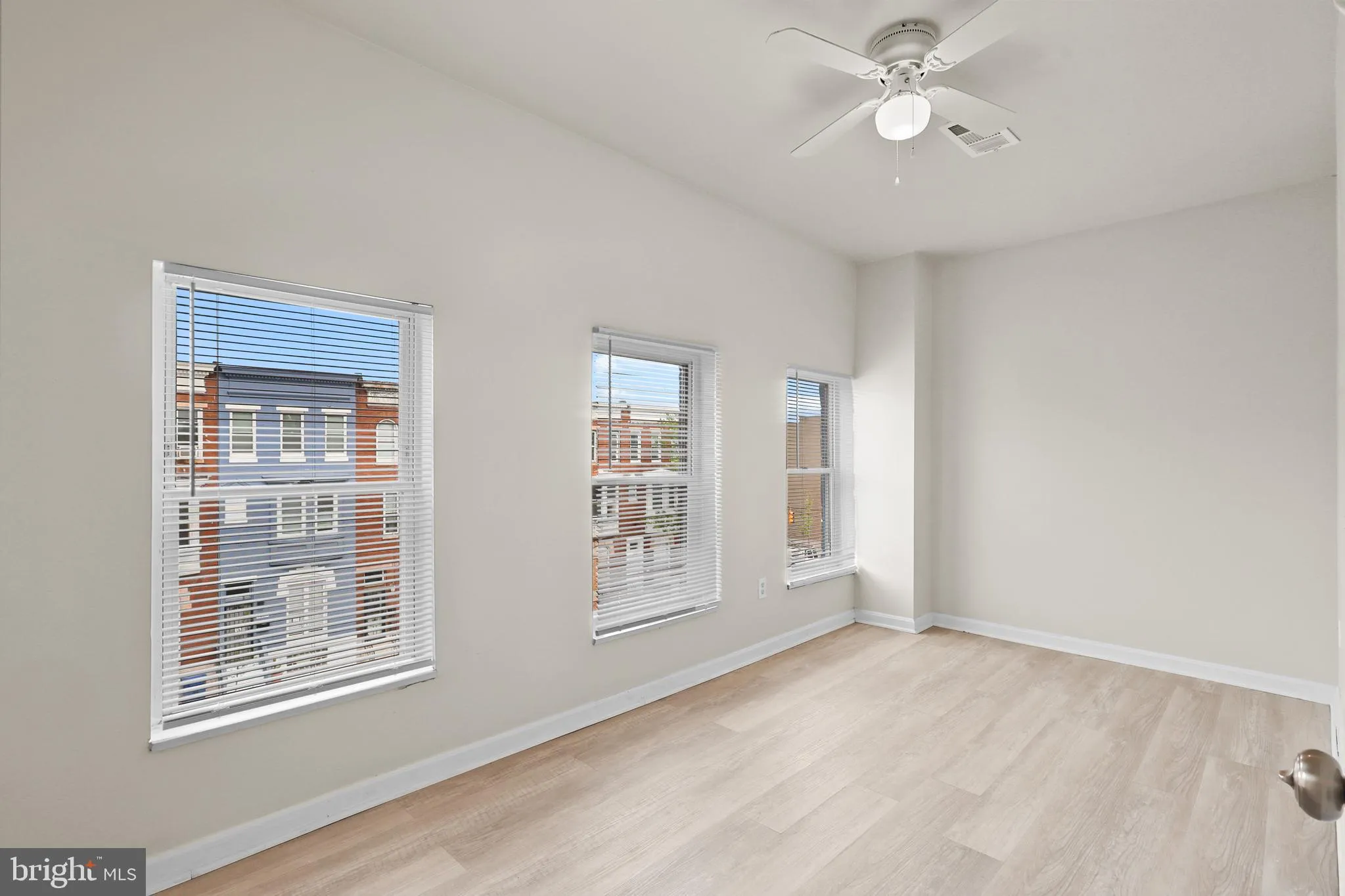 Baltimore, Maryland 21213, United States, 2 Bedrooms Bedrooms, ,1 BathroomBathrooms,Residential,Active,152678