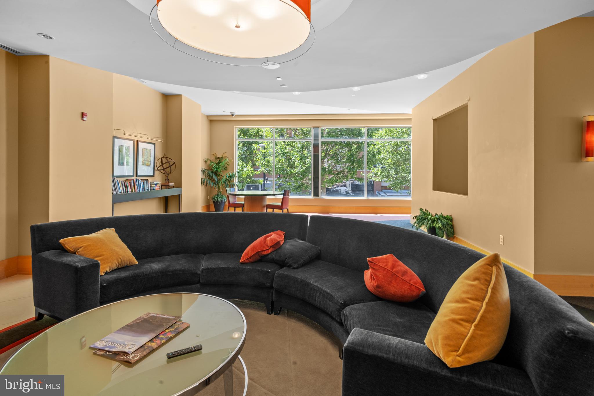 ONE NATIONAL HARBOR CONDOMINIUM - Residential