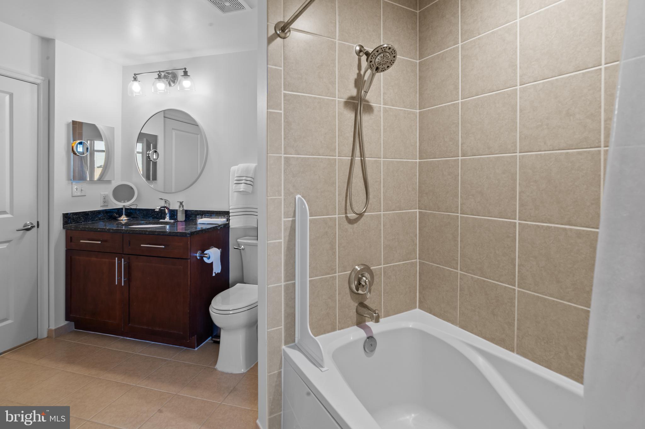 ONE NATIONAL HARBOR CONDOMINIUM - Residential