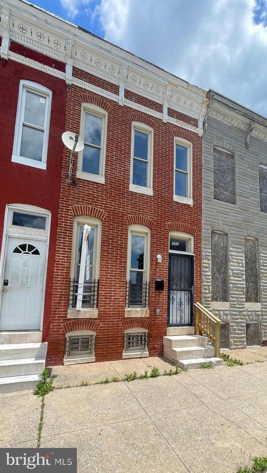 📍Welcome to 2533 woodbrook  Ave — A Smart Investment Opportunity in Baltimore! ✨Discover the potential of this charming 2-bedroom, 2-bath home . 💆 This well-maintained property features  inviting 🪓laminated  floors 🪵 that bring warmth and character throughout the main living space. 🪄 Step into a spacious living/dining  room  perfect for everyday living and entertaining. Toward the rear, you'll find a  🍵🫖 kitchen with durable laminate flooring .Upstairs, you’ll find two comfortable bedrooms and two full bathroom 🛀. ↘️The basement provides ample storage space or can be transformed into a bonus area tailored to your needs. Enjoy the outdoors in the generously sized backyard — ideal for weekend 🥩🍖 BBQs🥓, gatherings, or simply relaxing. 🤑With an active rental license, this home presents a fantastic opportunity for both homeowners and savvy investors. 🗓️Don’t miss out on this great oportunity — 🤳 contact us today to schedule your tour!Sold in as is condition