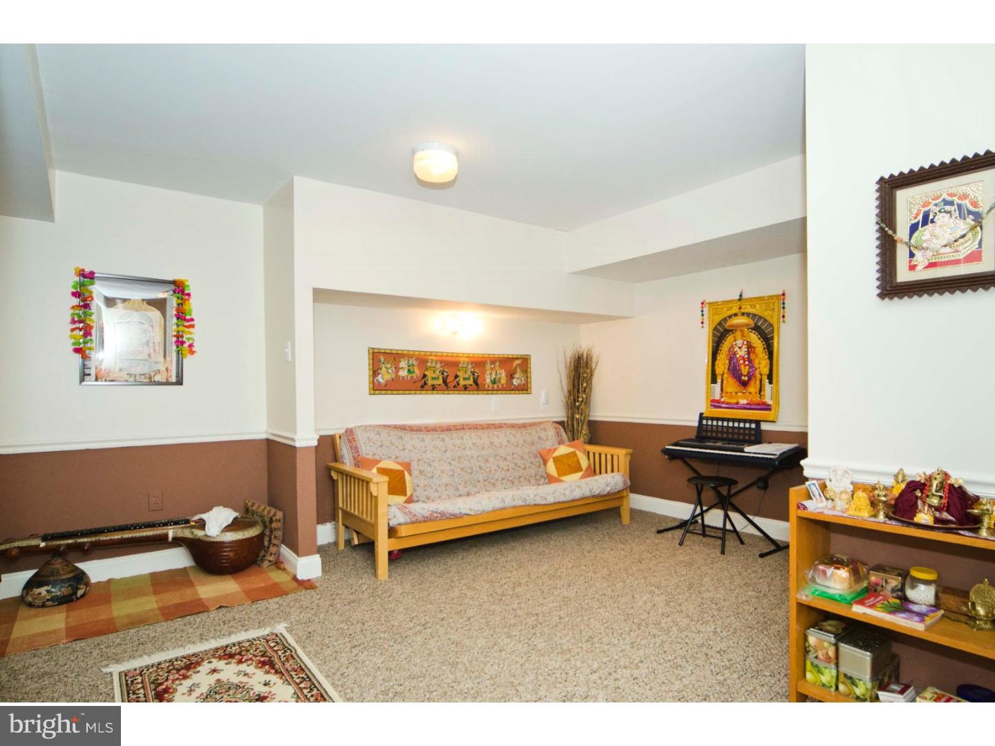 CREEKSIDE AT BLUE BELL - Residential Lease