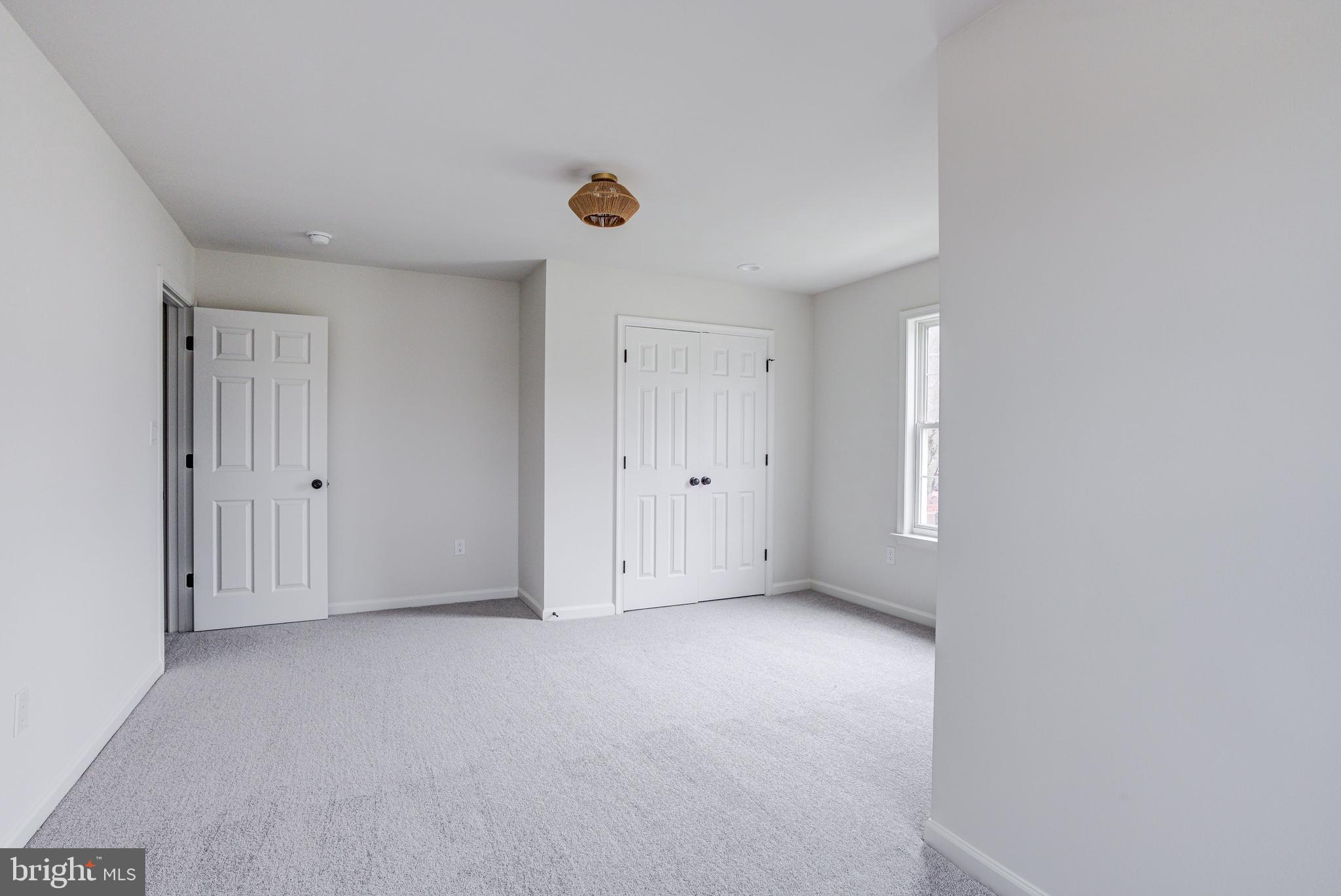 MAHOGANY PARK - Residential