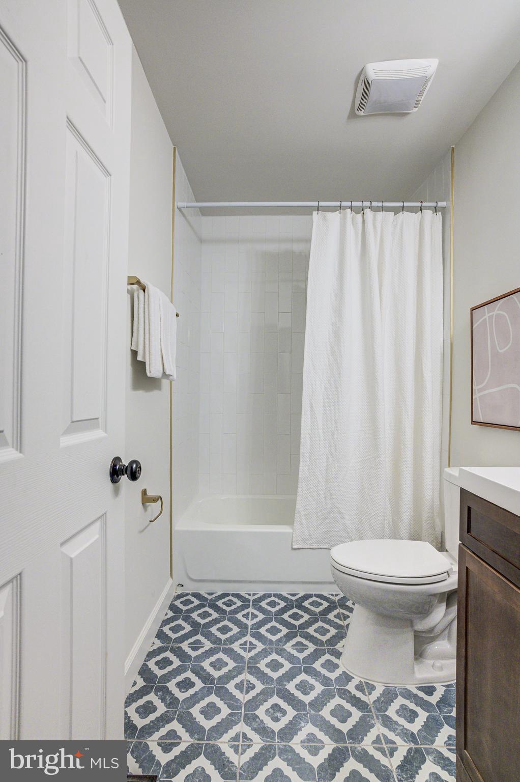 MAHOGANY PARK - Residential