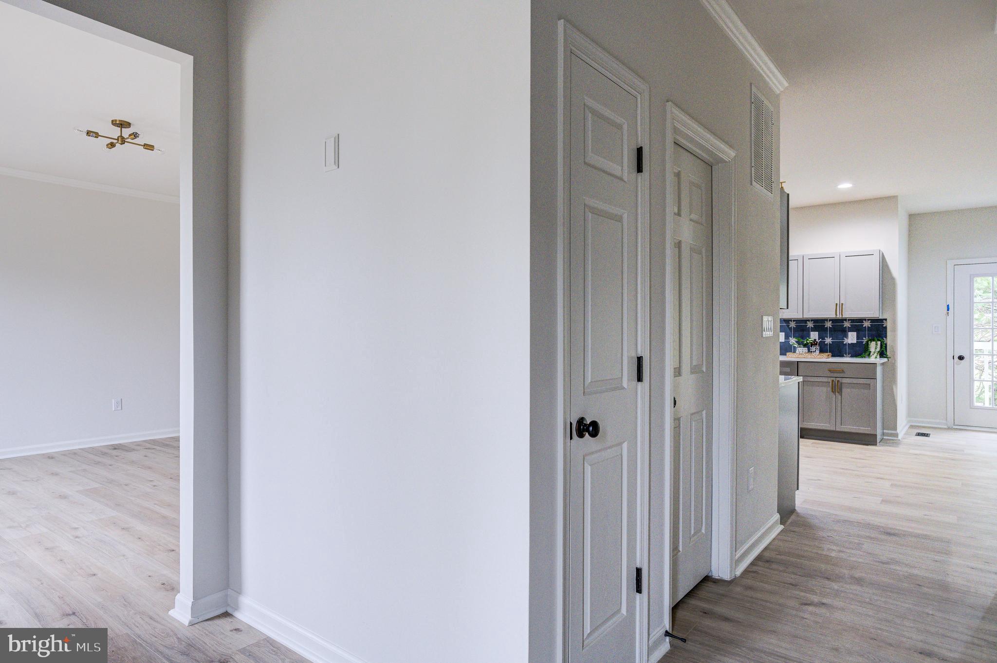 MAHOGANY PARK - Residential