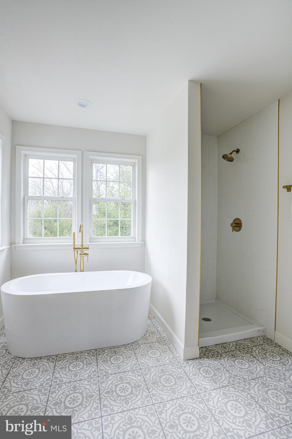 MAHOGANY PARK - Residential