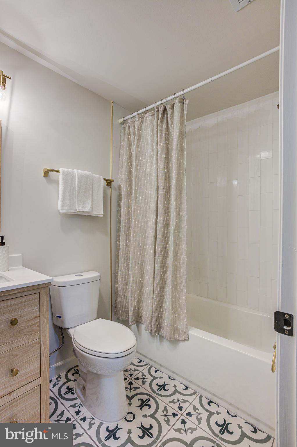 MAHOGANY PARK - Residential