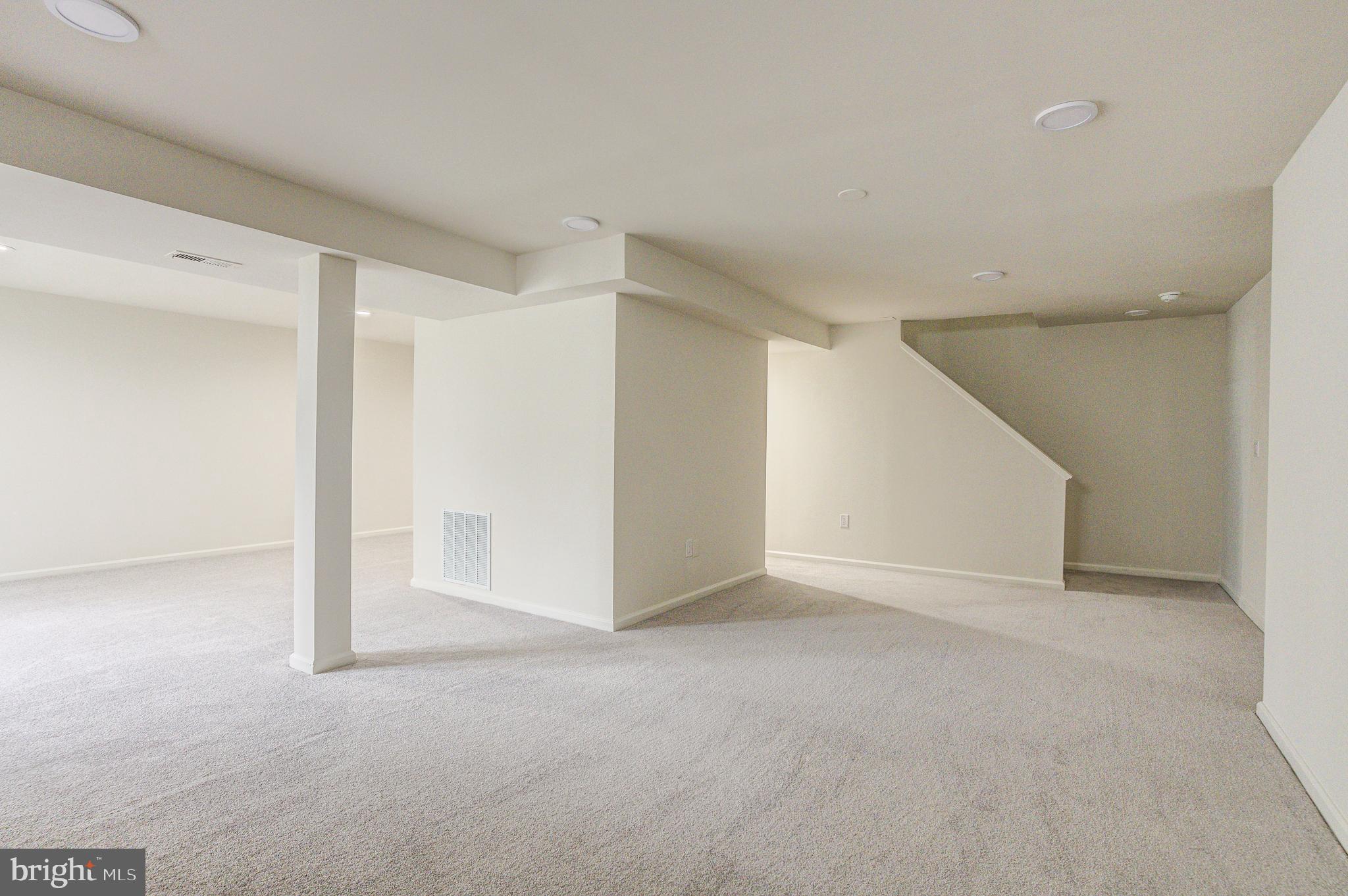 MAHOGANY PARK - Residential