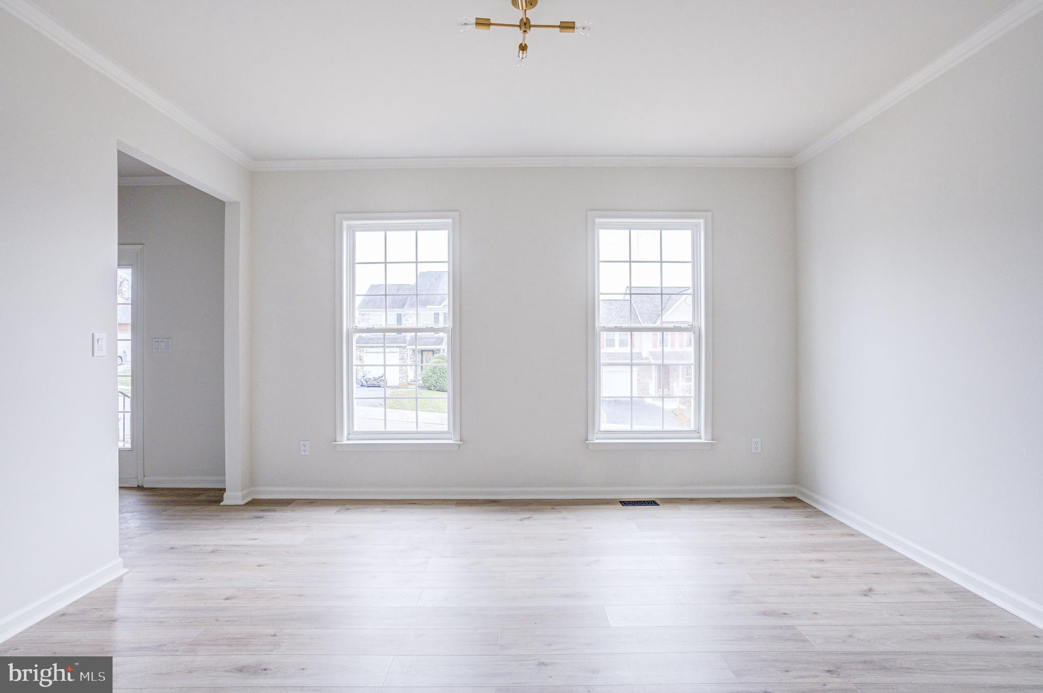 MAHOGANY PARK - Residential