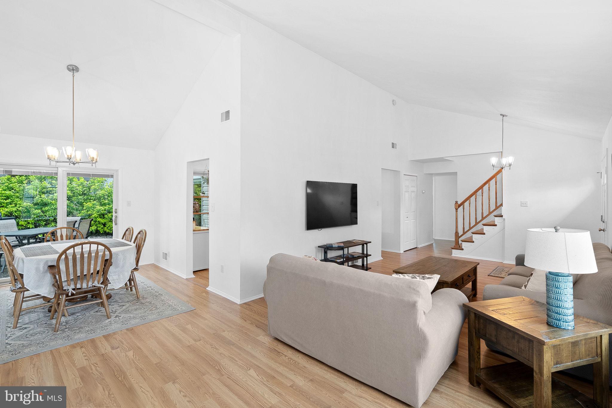 OAK TREE - Residential