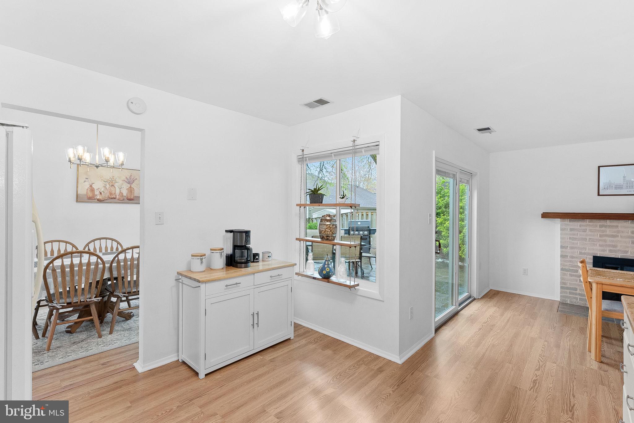 OAK TREE - Residential