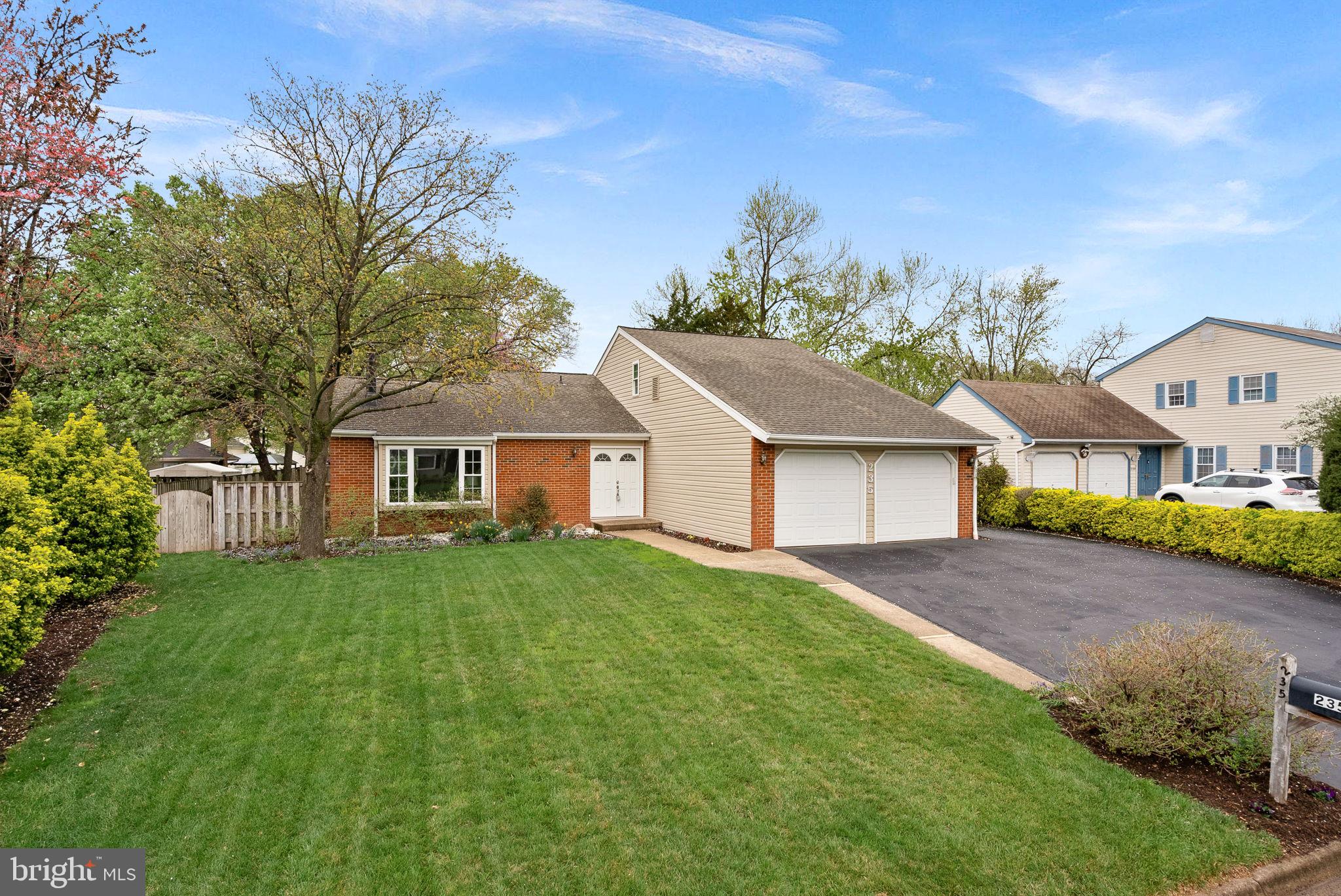 235 E JUNIPER AVENUE