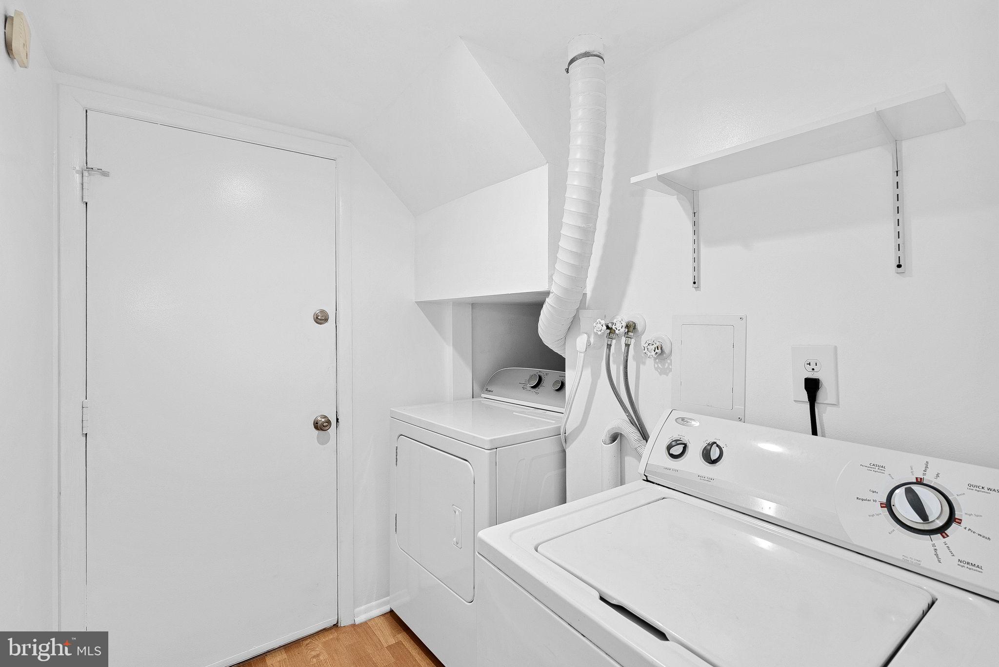 OAK TREE - Residential