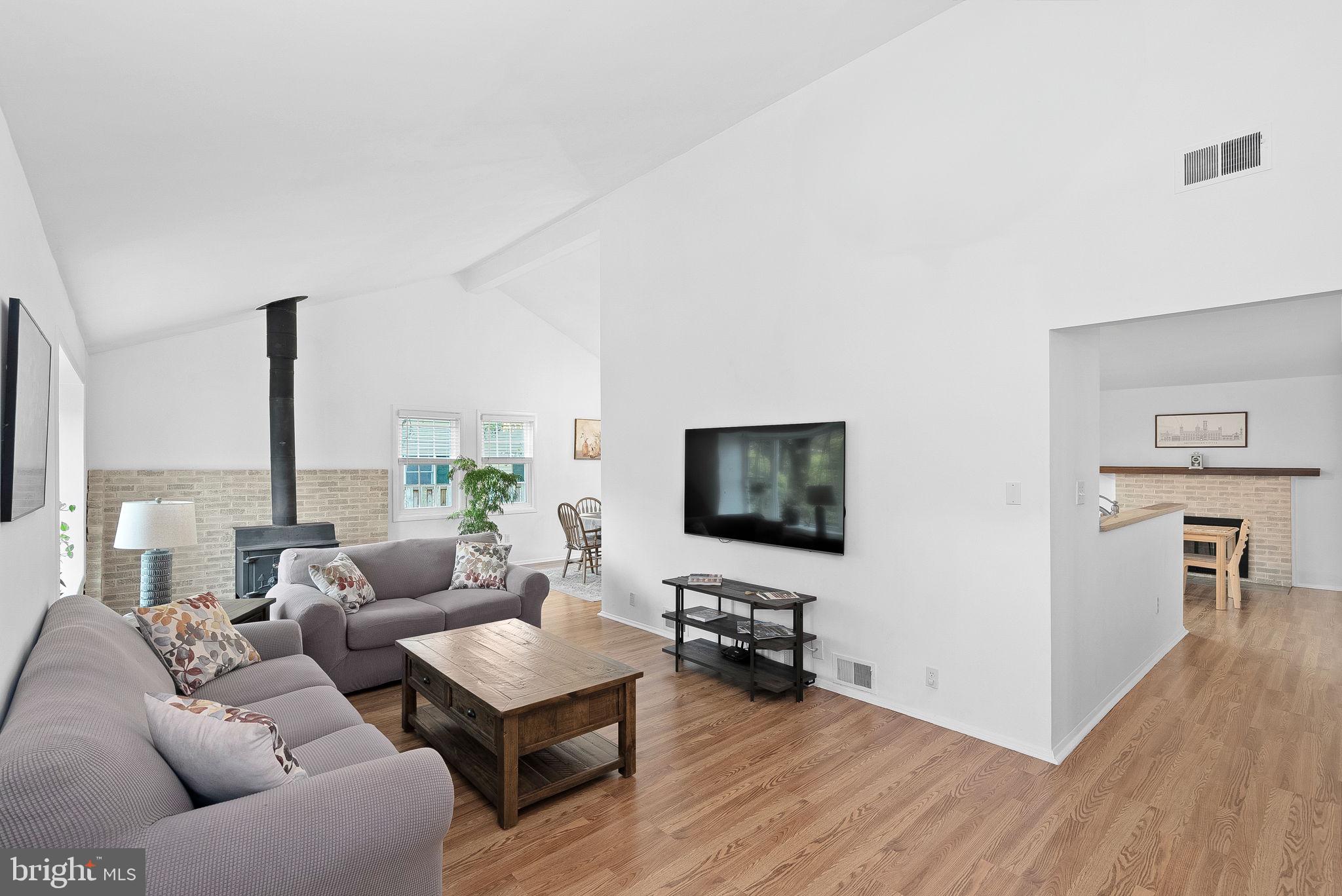 235 E JUNIPER AVENUE