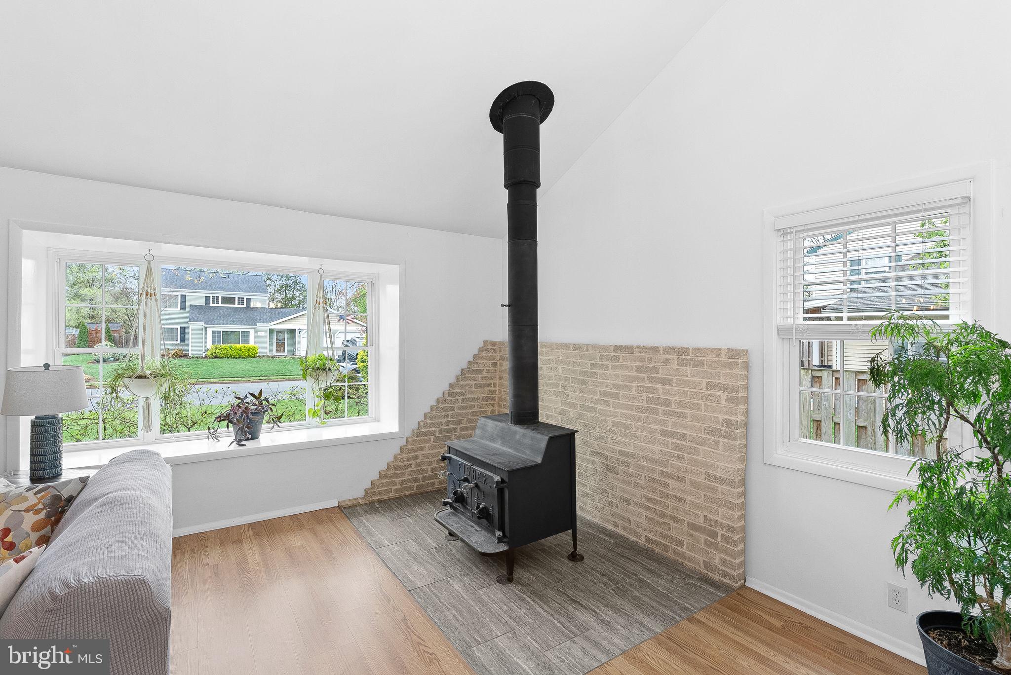 OAK TREE - Residential