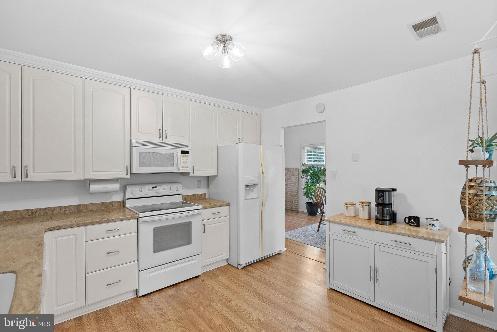 OAK TREE - Residential