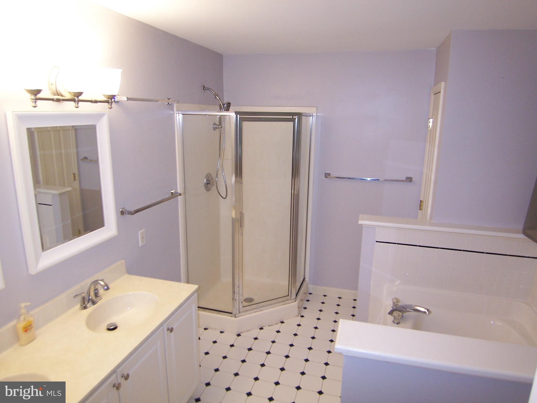 CHESAPEAKE CLUB - Residential Lease