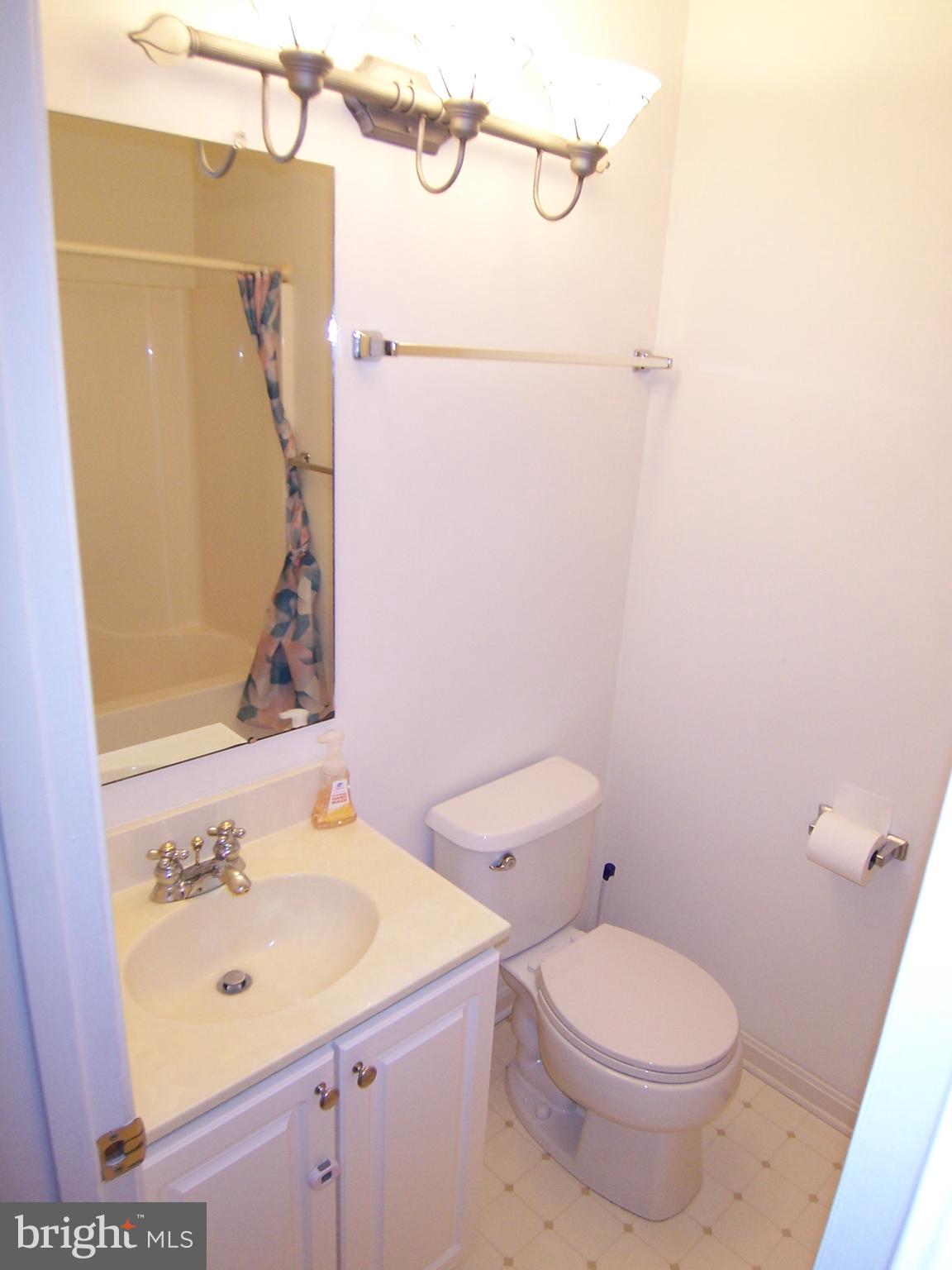 CHESAPEAKE CLUB - Residential Lease