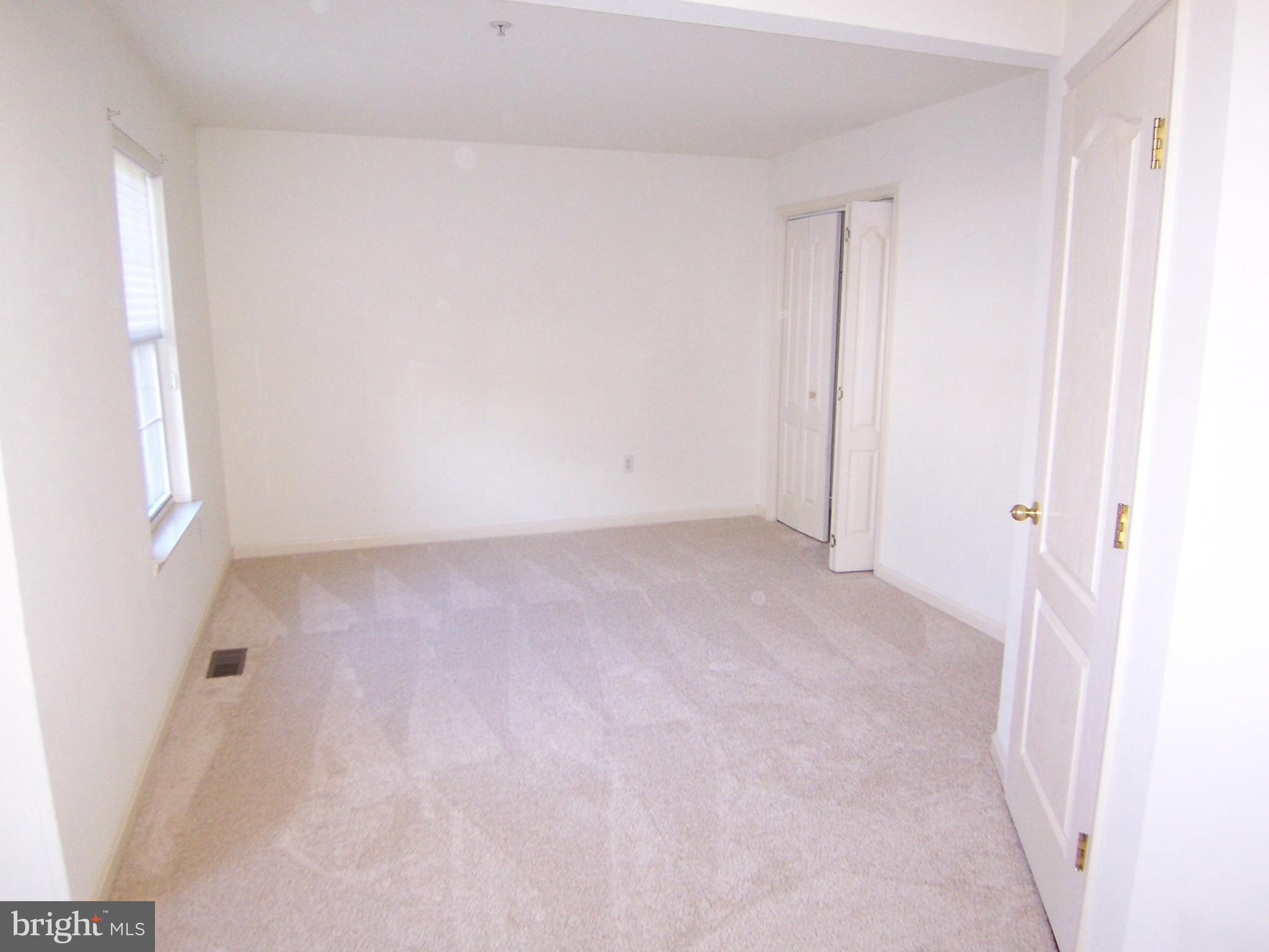 CHESAPEAKE CLUB - Residential Lease