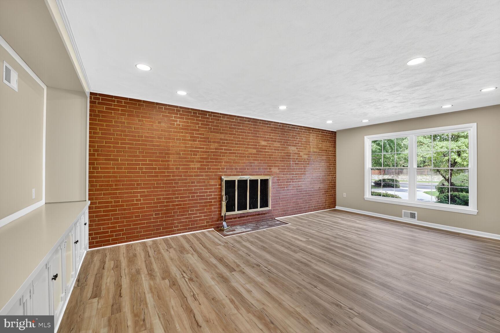 STERLING - Residential