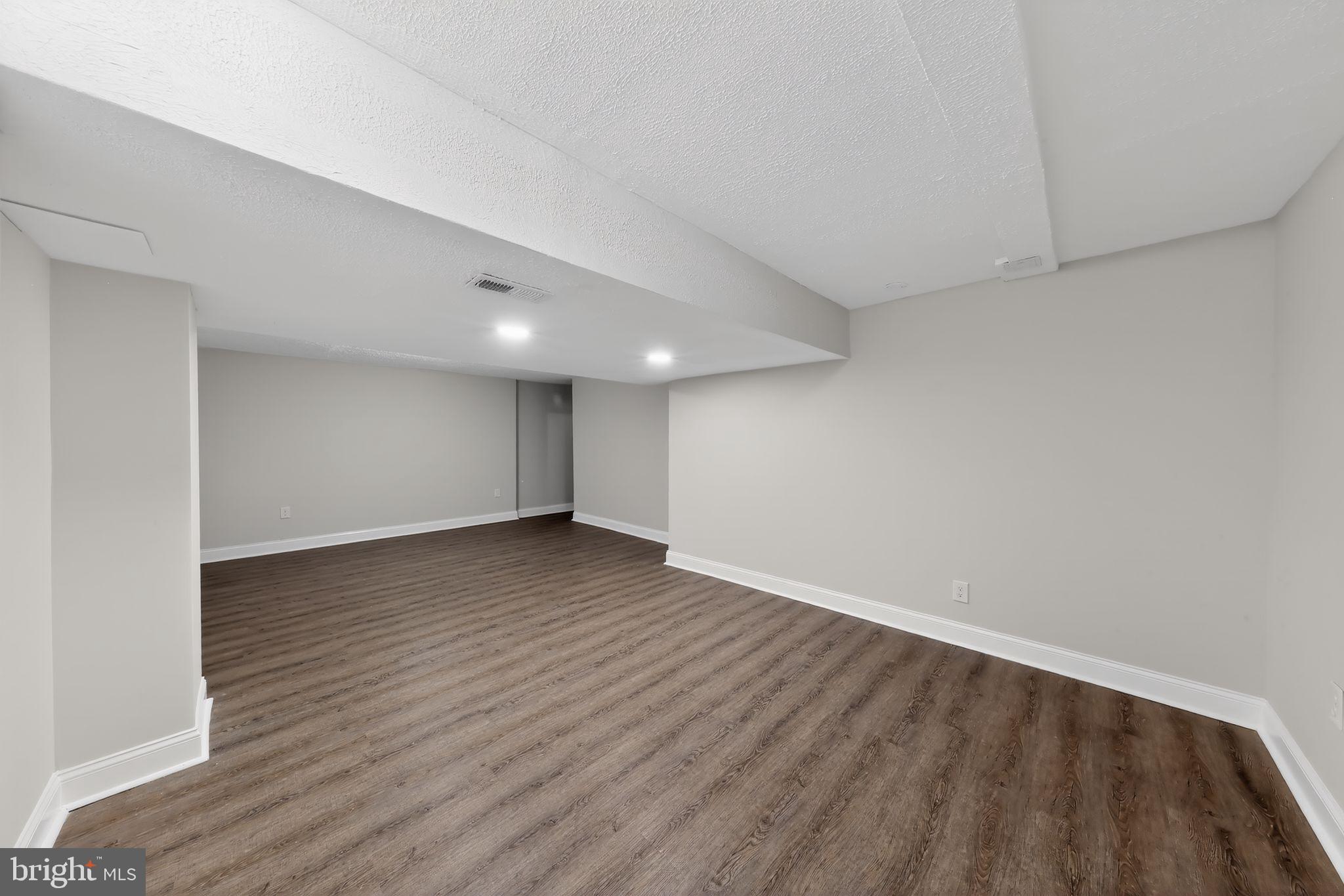 BAYVIEW ESTATES - Residential