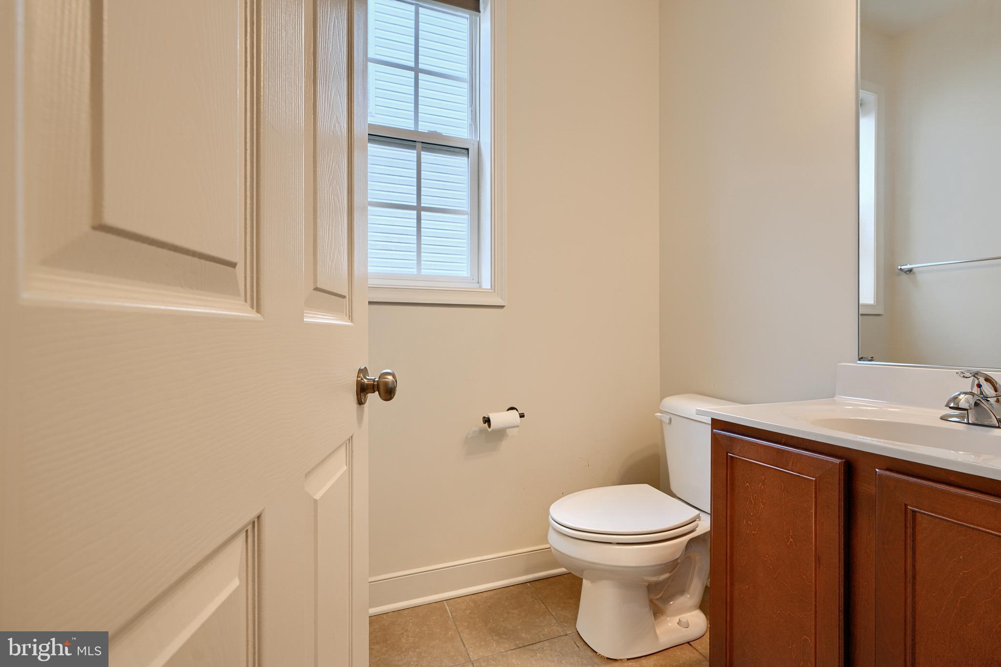 FIELDSTONE MANOR CONDO - Residential