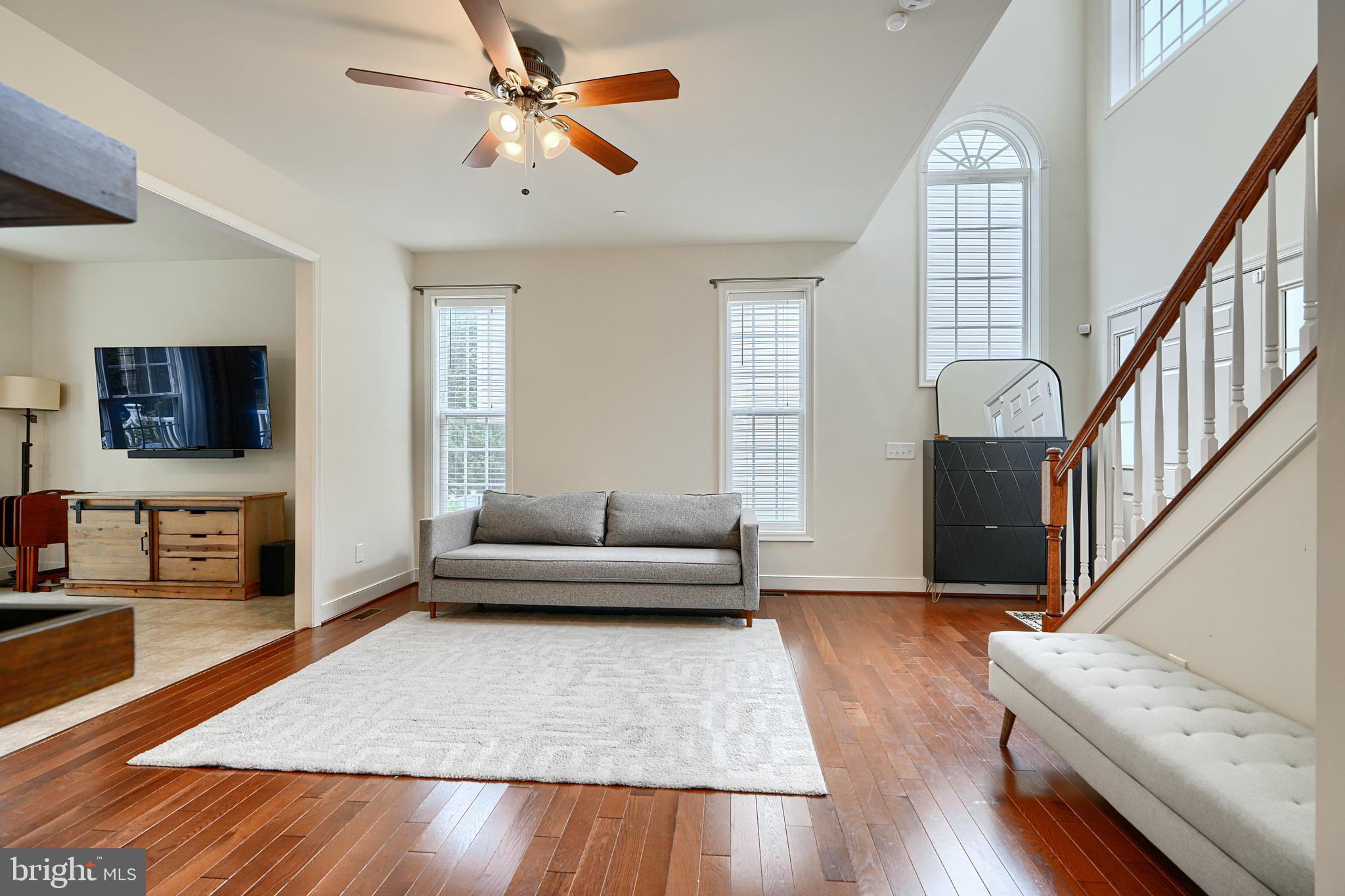 FIELDSTONE MANOR CONDO - Residential