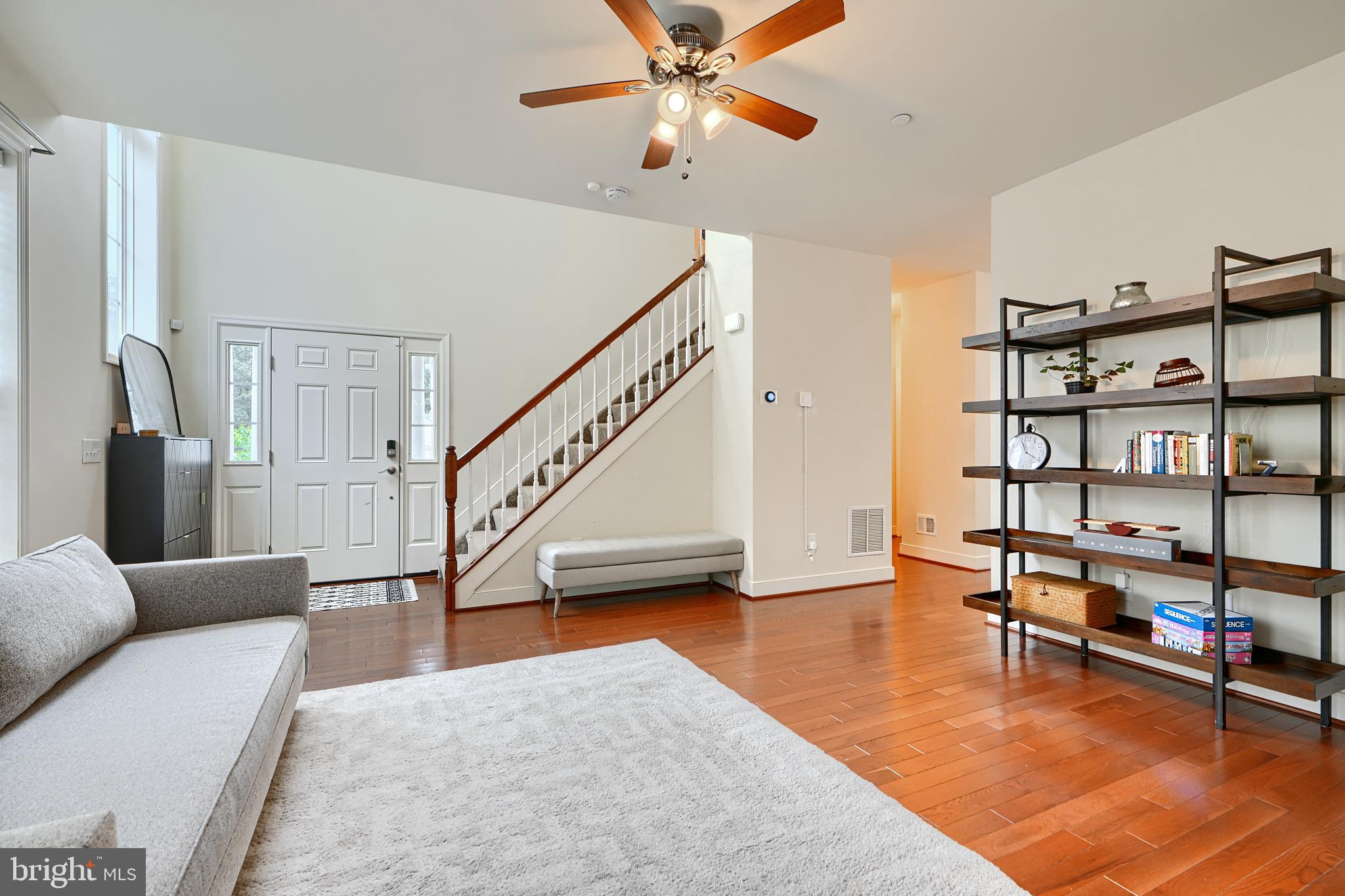 FIELDSTONE MANOR CONDO - Residential