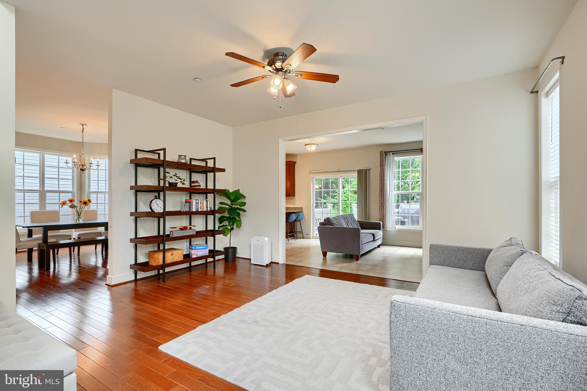 1214 COUNTRYSIDE COURT
