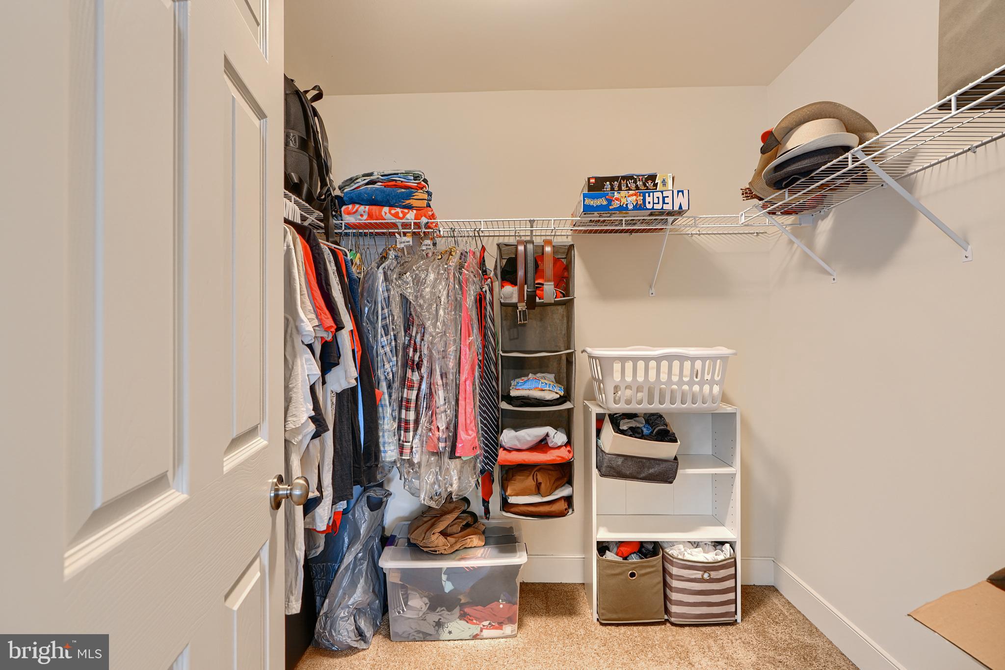 FIELDSTONE MANOR CONDO - Residential