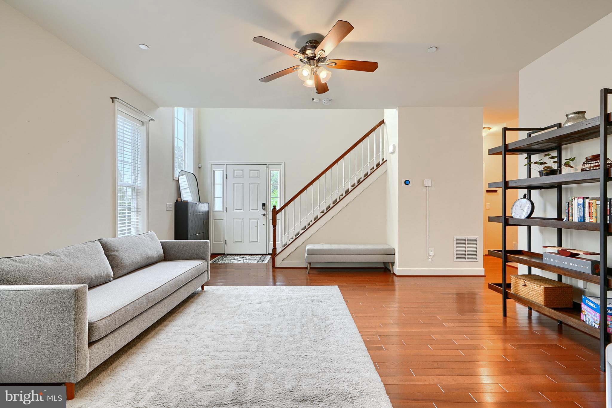 FIELDSTONE MANOR CONDO - Residential