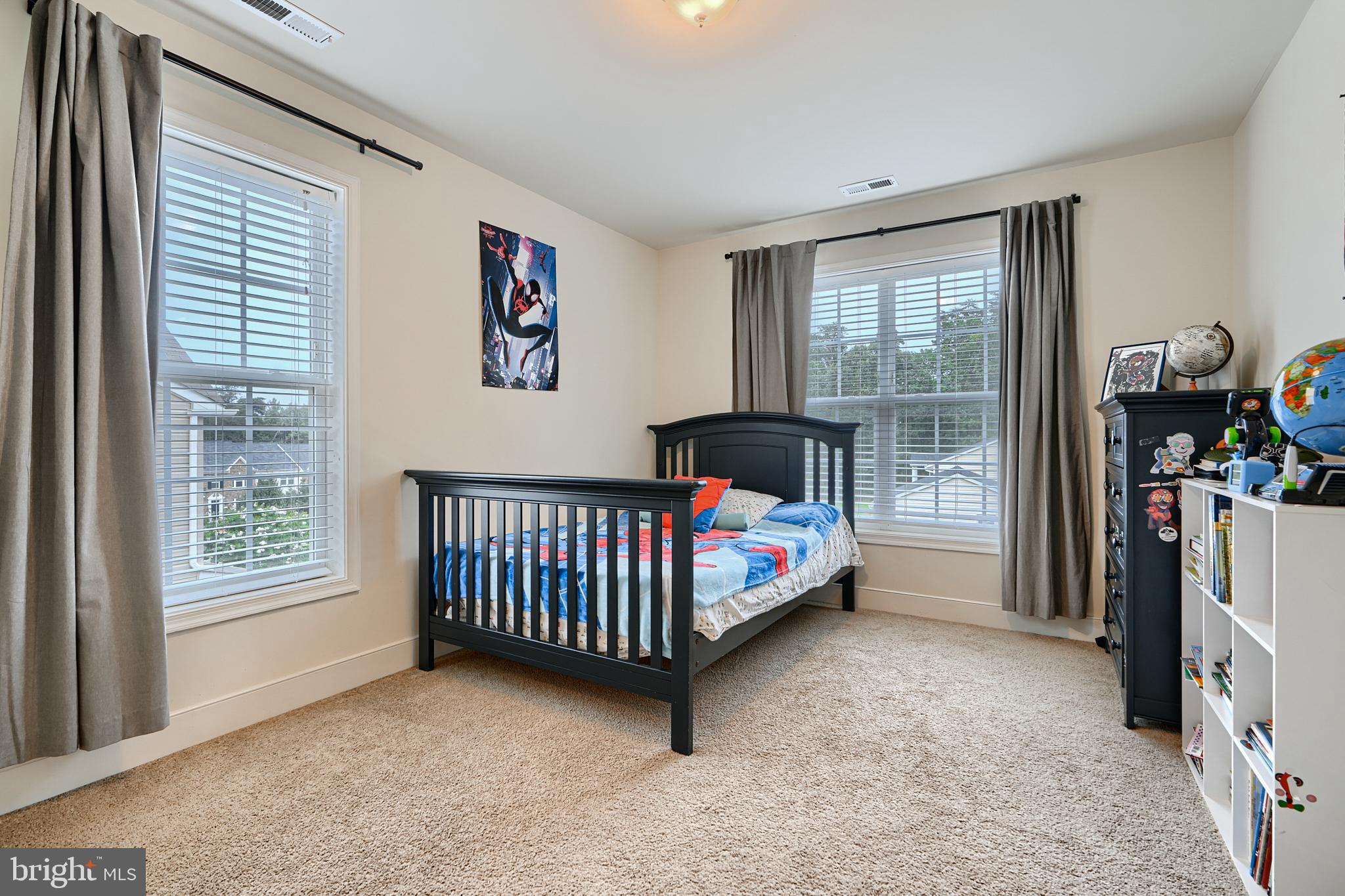 FIELDSTONE MANOR CONDO - Residential