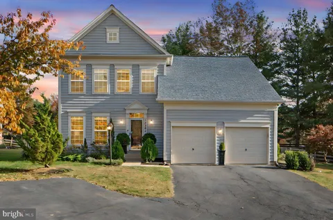 12204 Hoop Court, Bristow, VA MLS: VAPW2107160