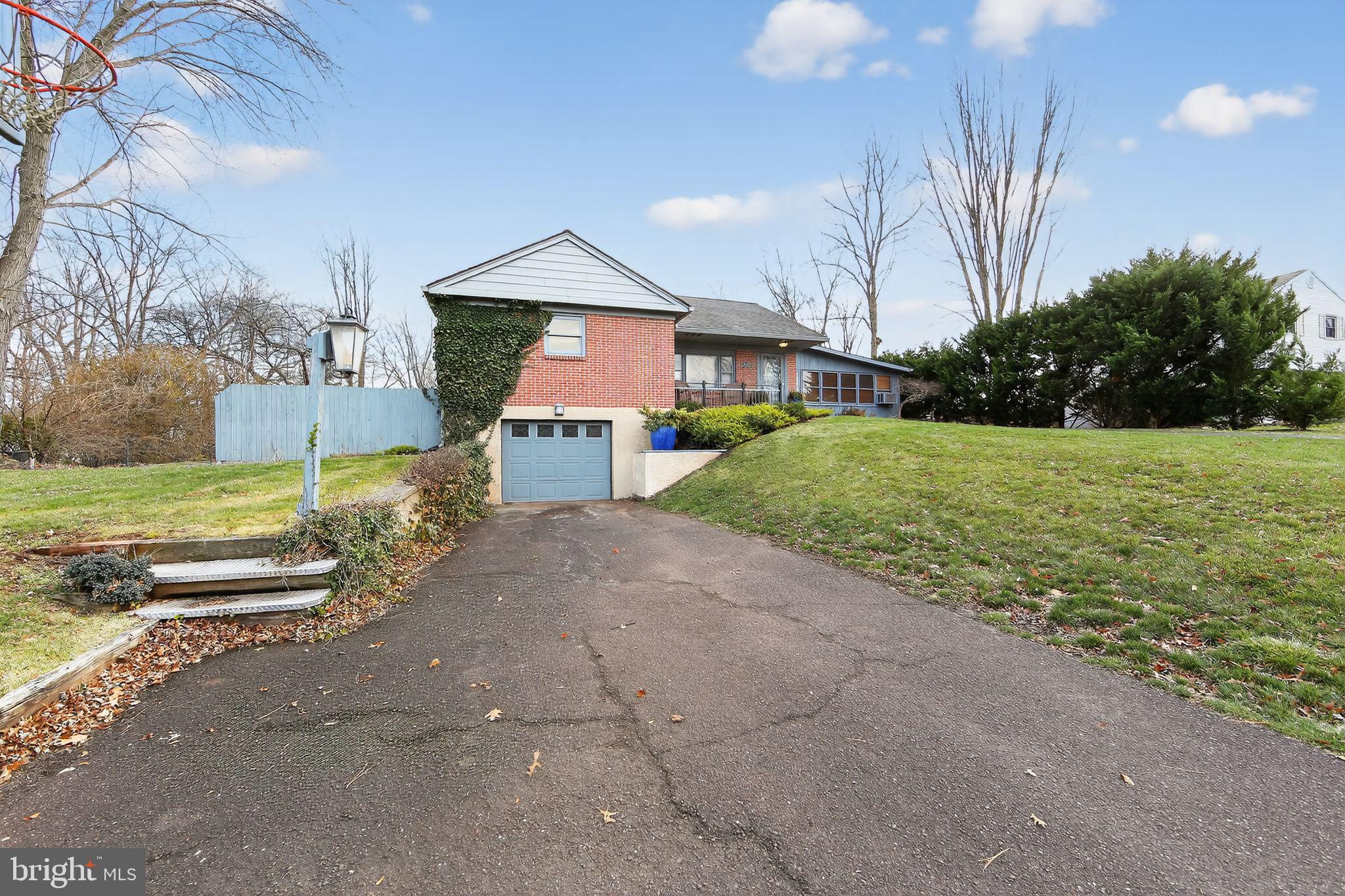 1625 CLEARBROOK ROAD