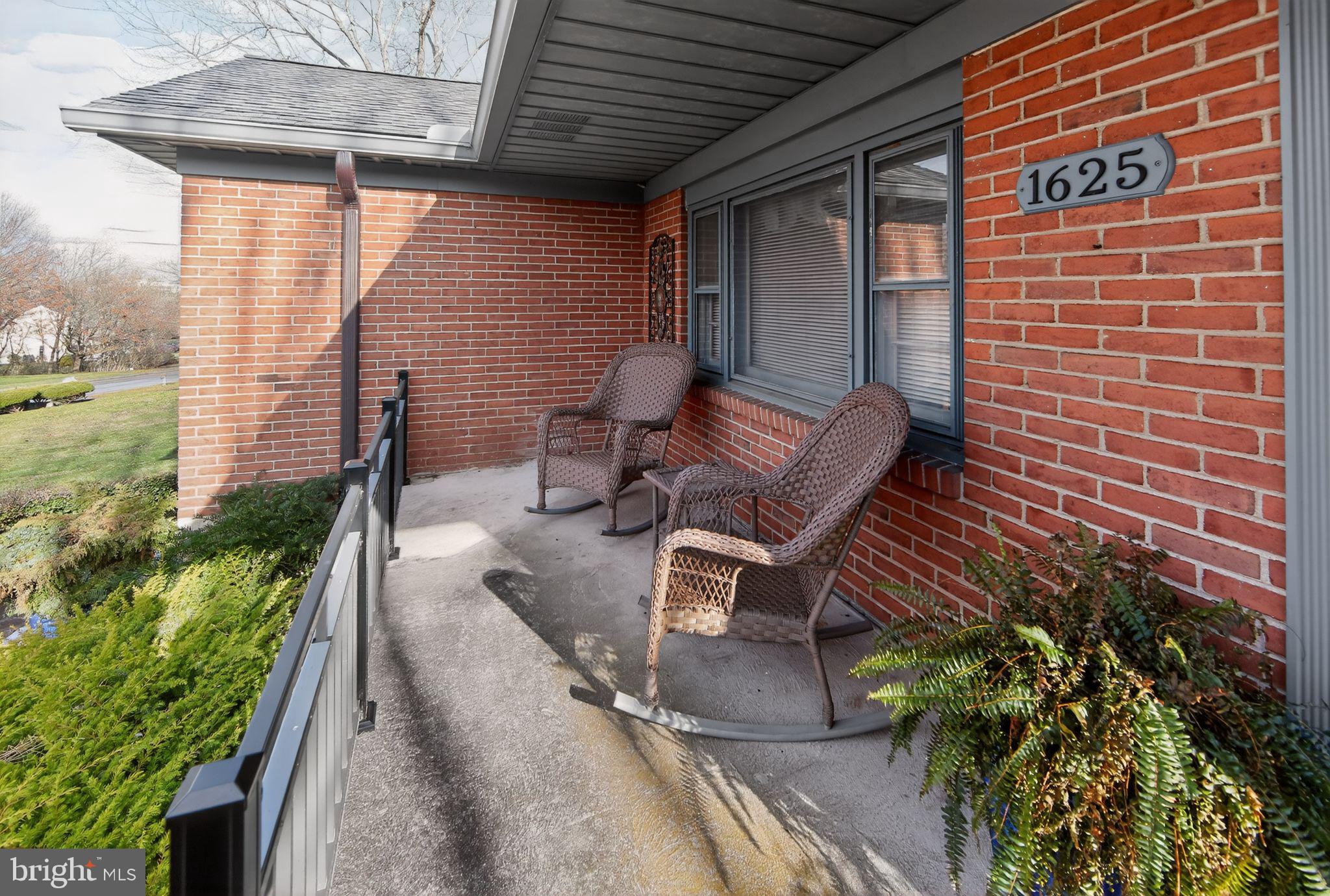 1625 CLEARBROOK ROAD