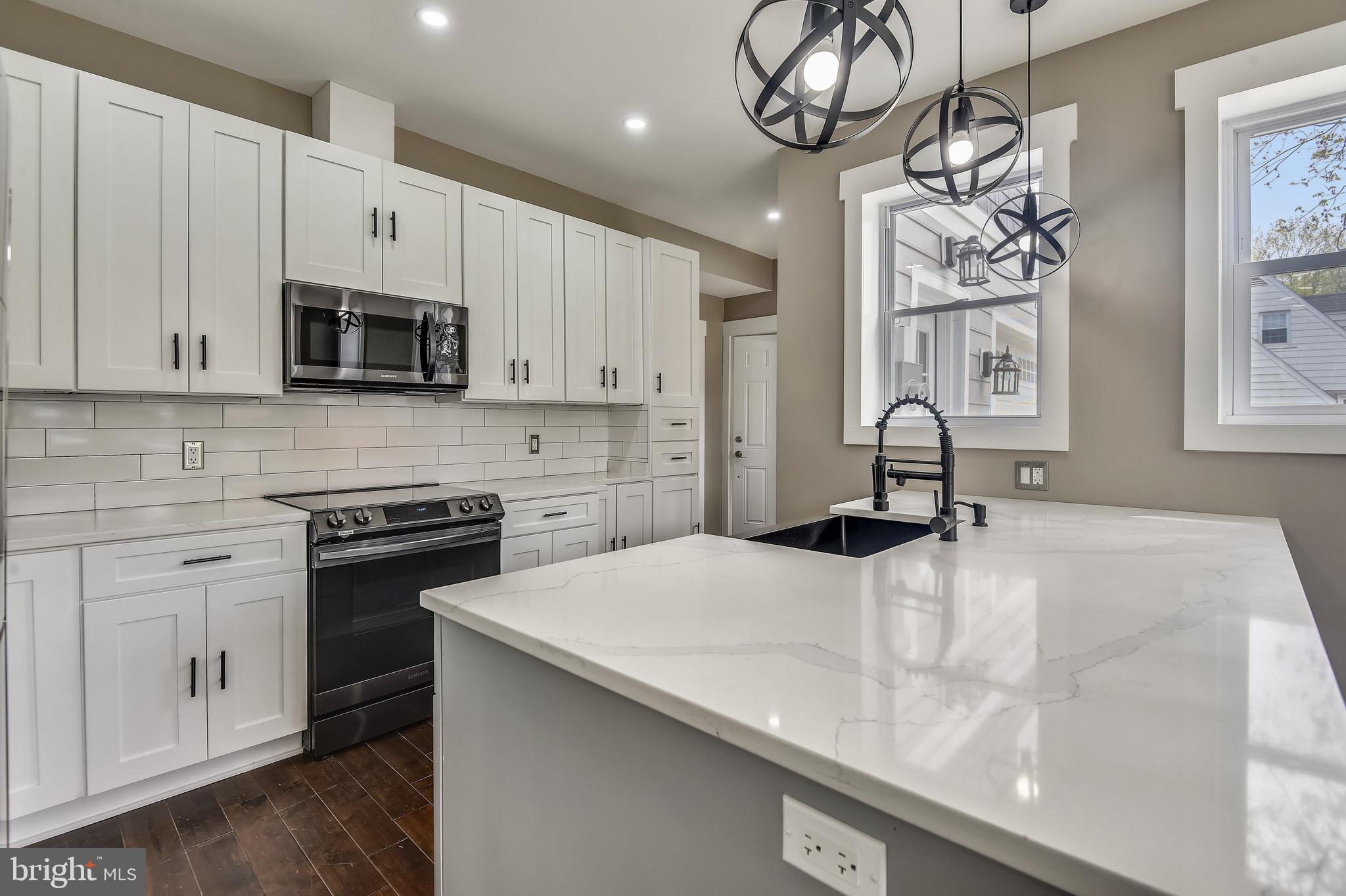 FRANCONIA - Residential