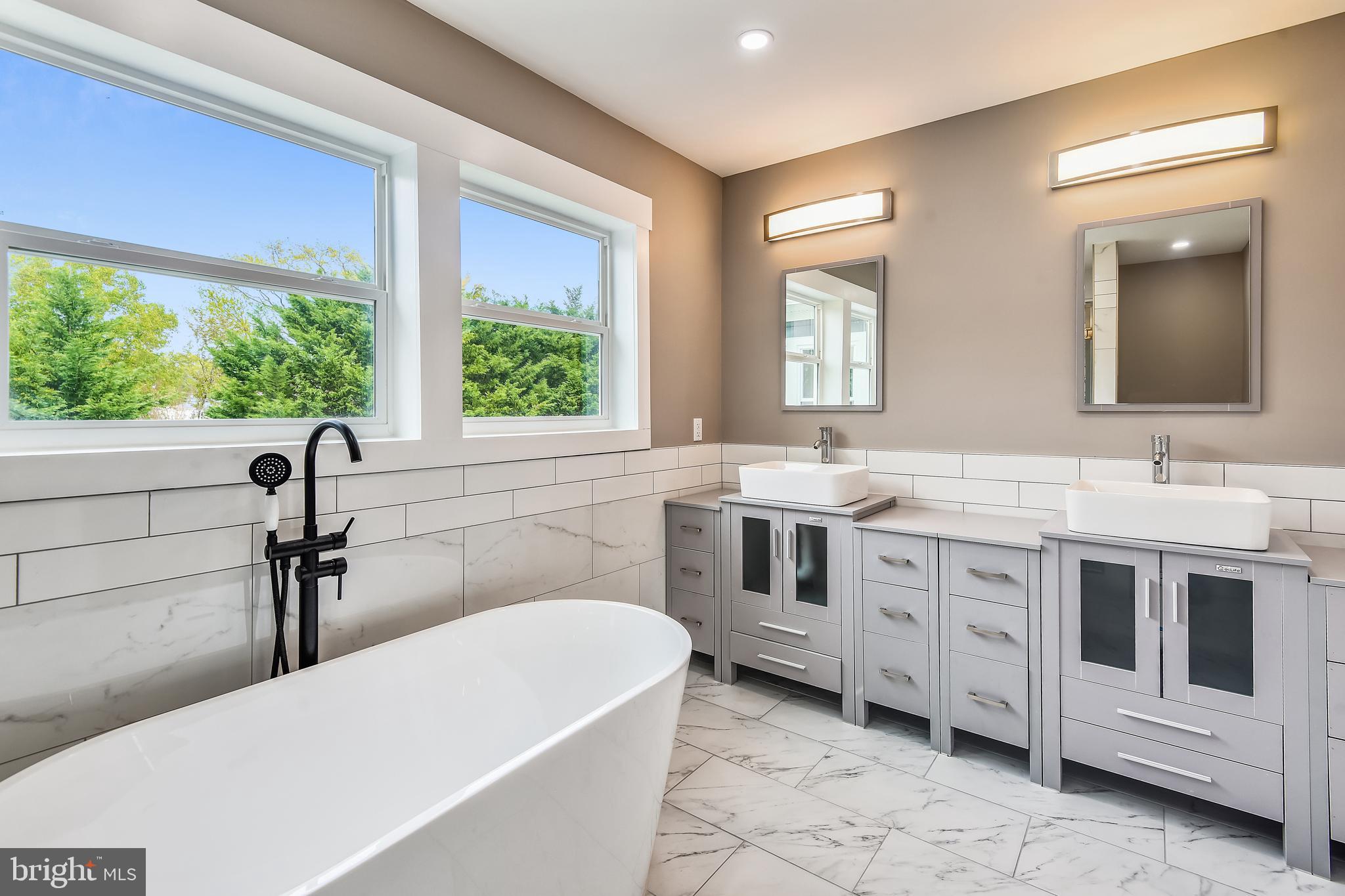 FRANCONIA - Residential