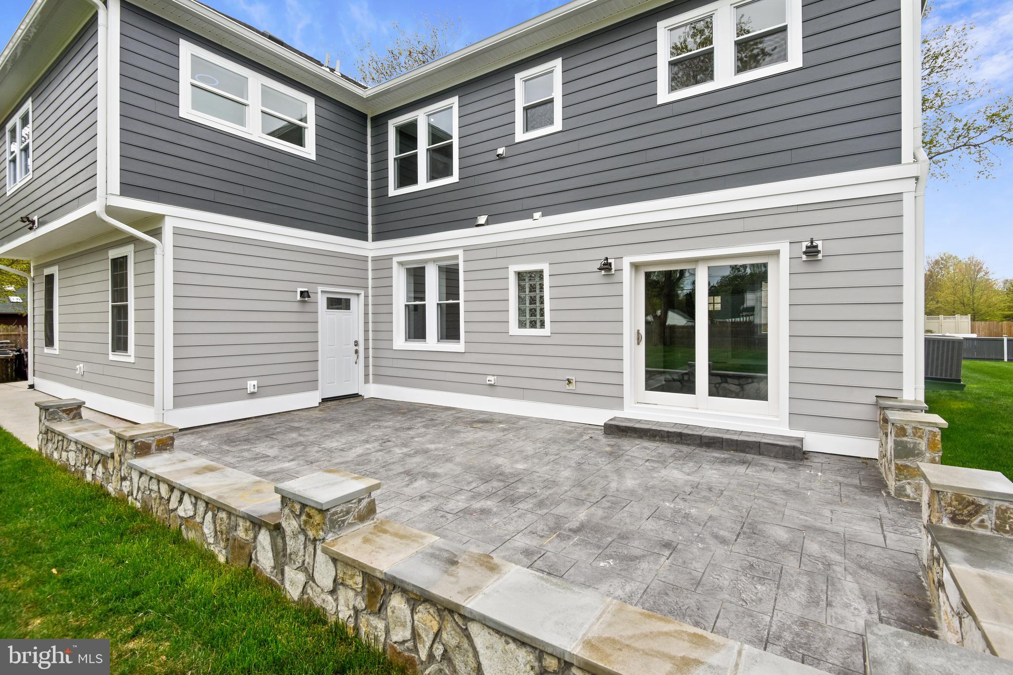 FRANCONIA - Residential