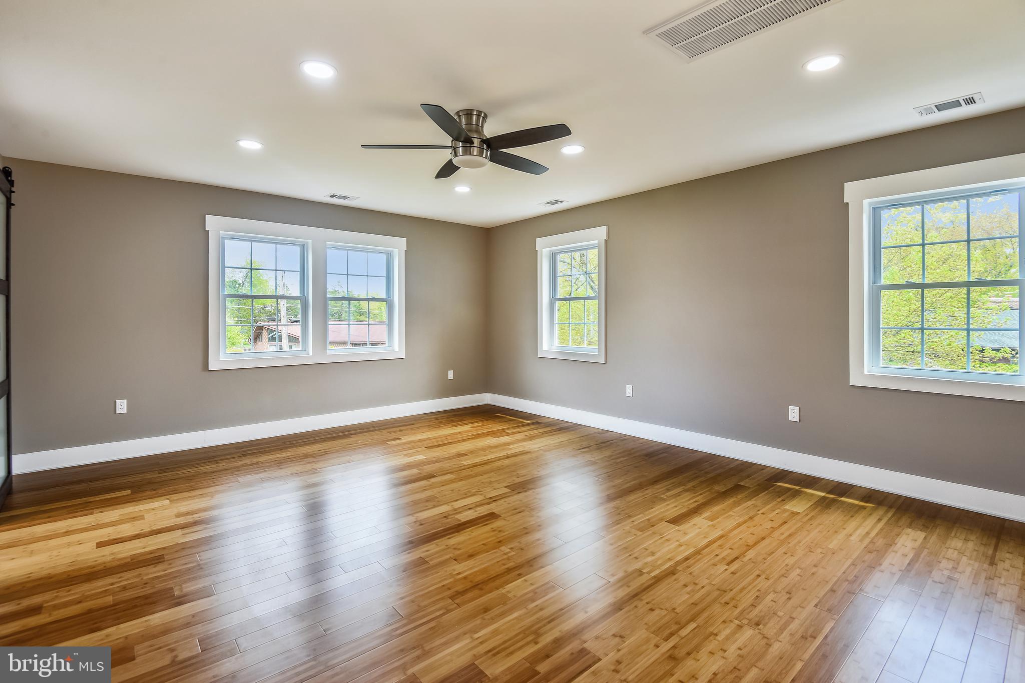 FRANCONIA - Residential