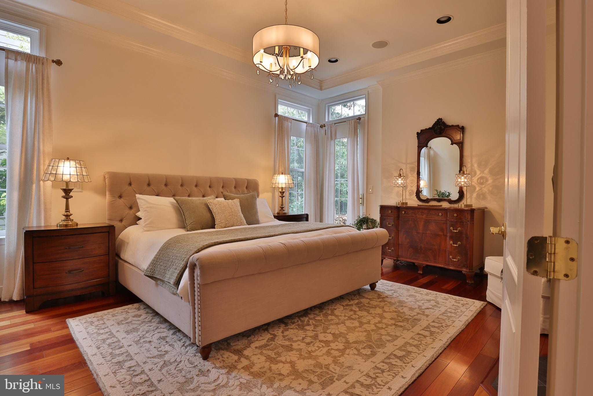 NORTH ROLAND PARK - Residential