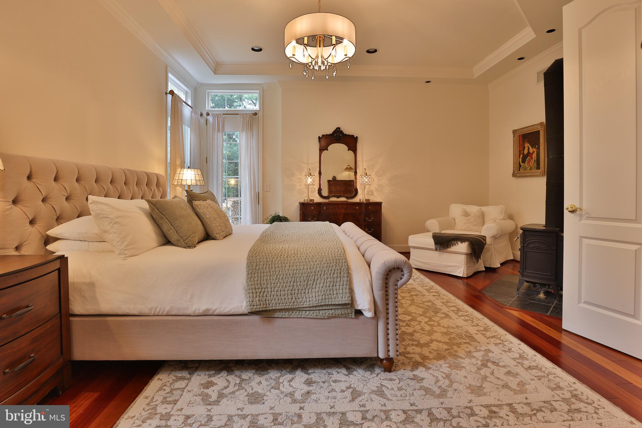 NORTH ROLAND PARK - Residential