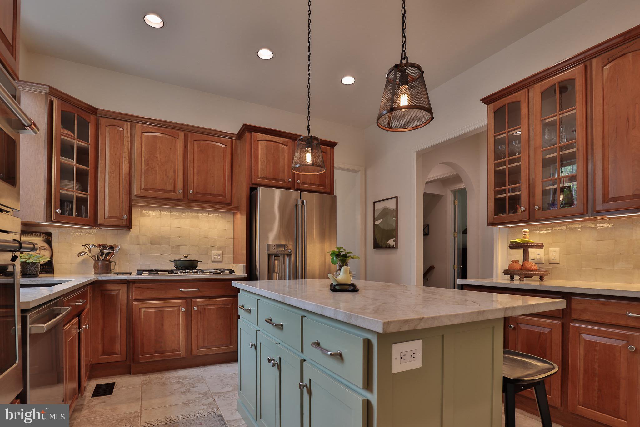 NORTH ROLAND PARK - Residential