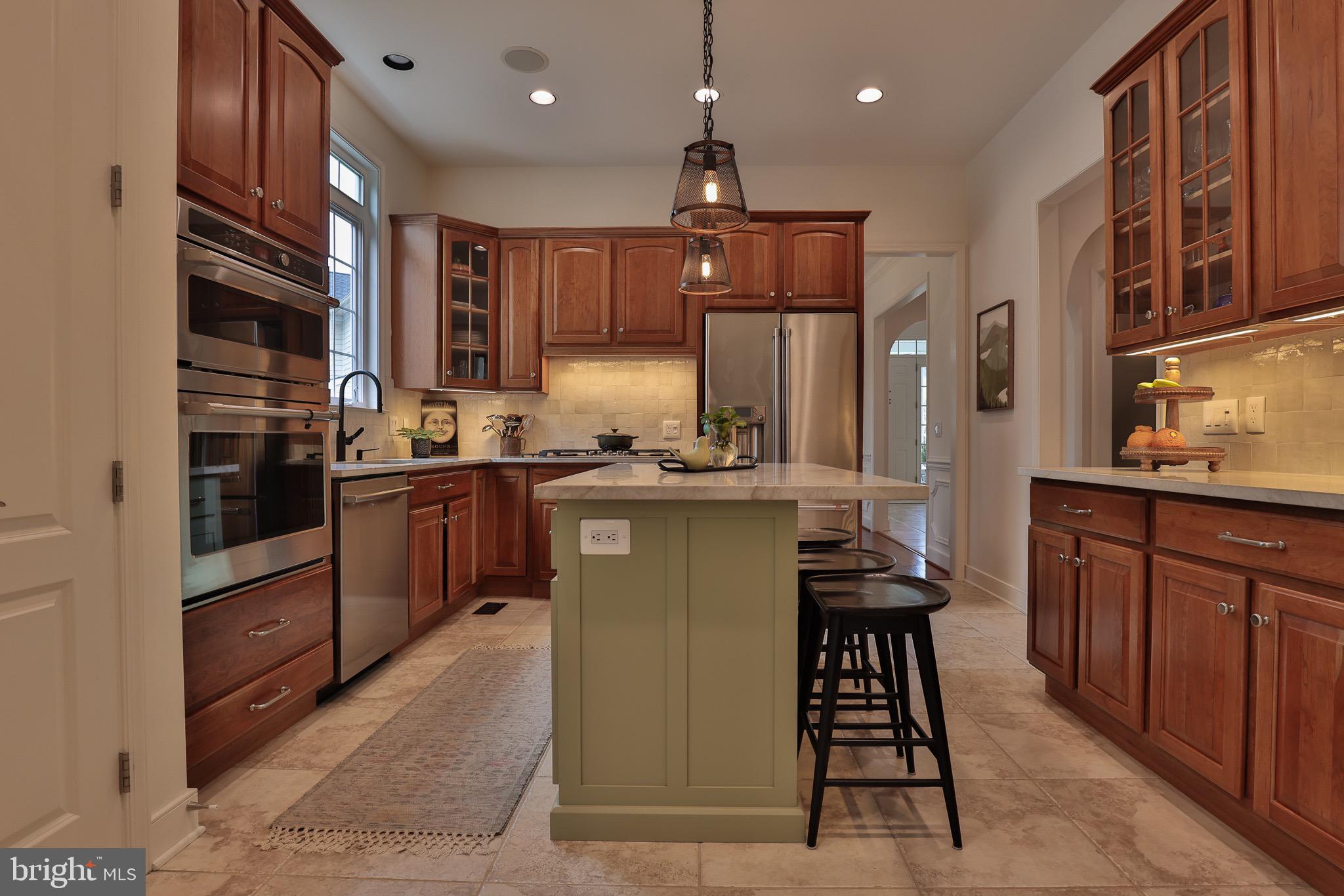 NORTH ROLAND PARK - Residential