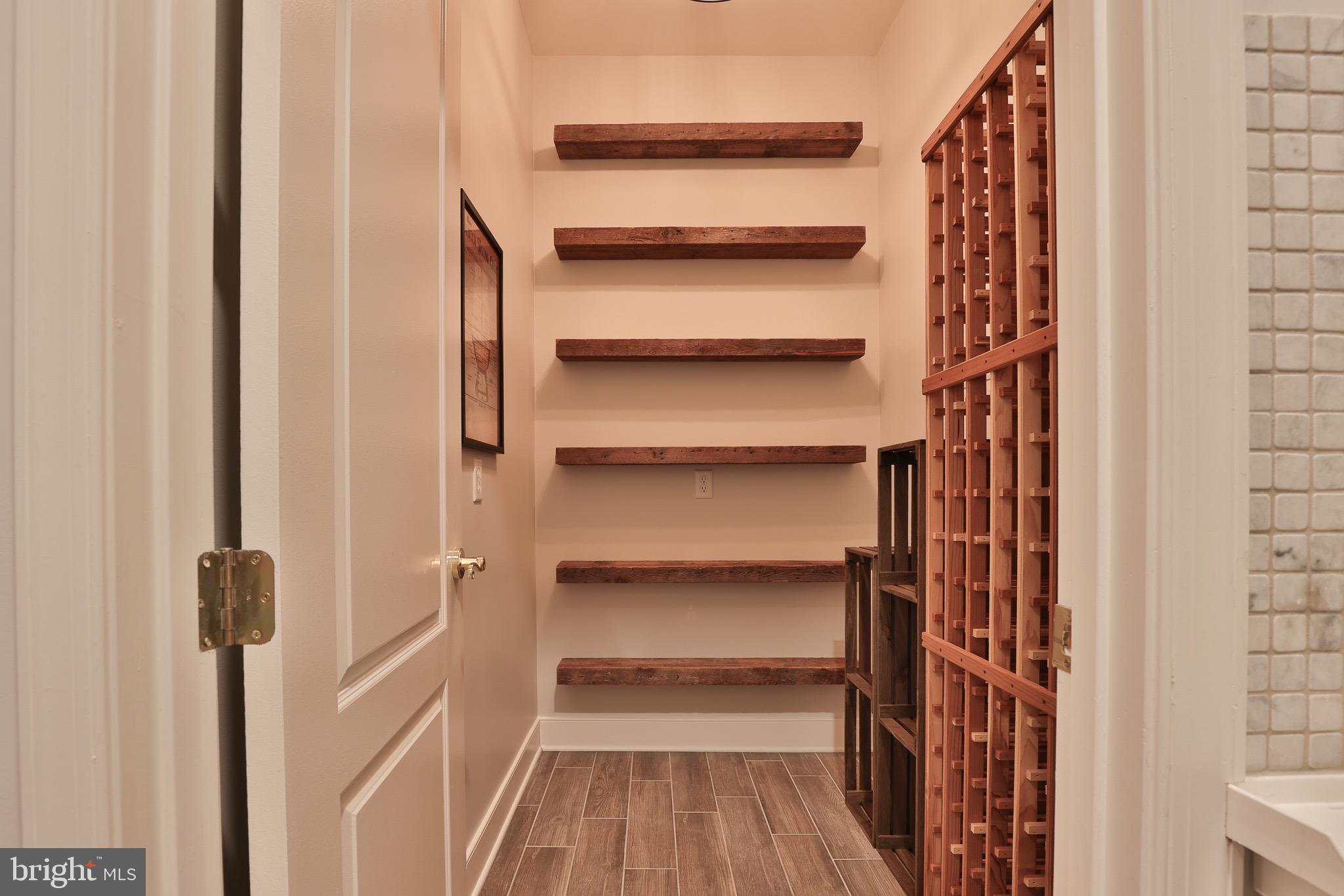 NORTH ROLAND PARK - Residential