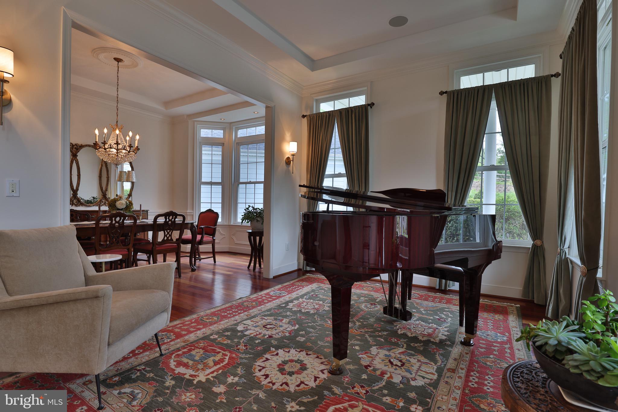 NORTH ROLAND PARK - Residential
