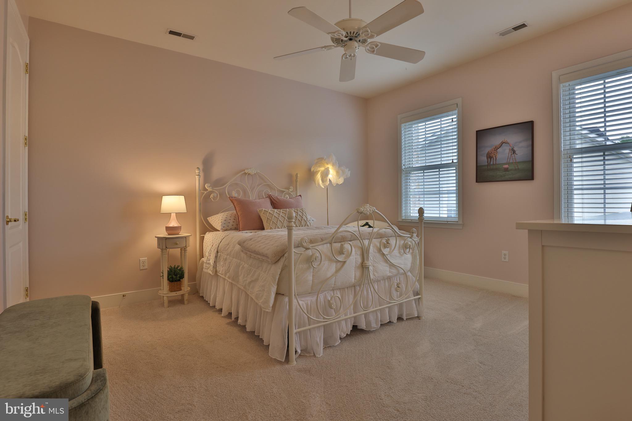 NORTH ROLAND PARK - Residential