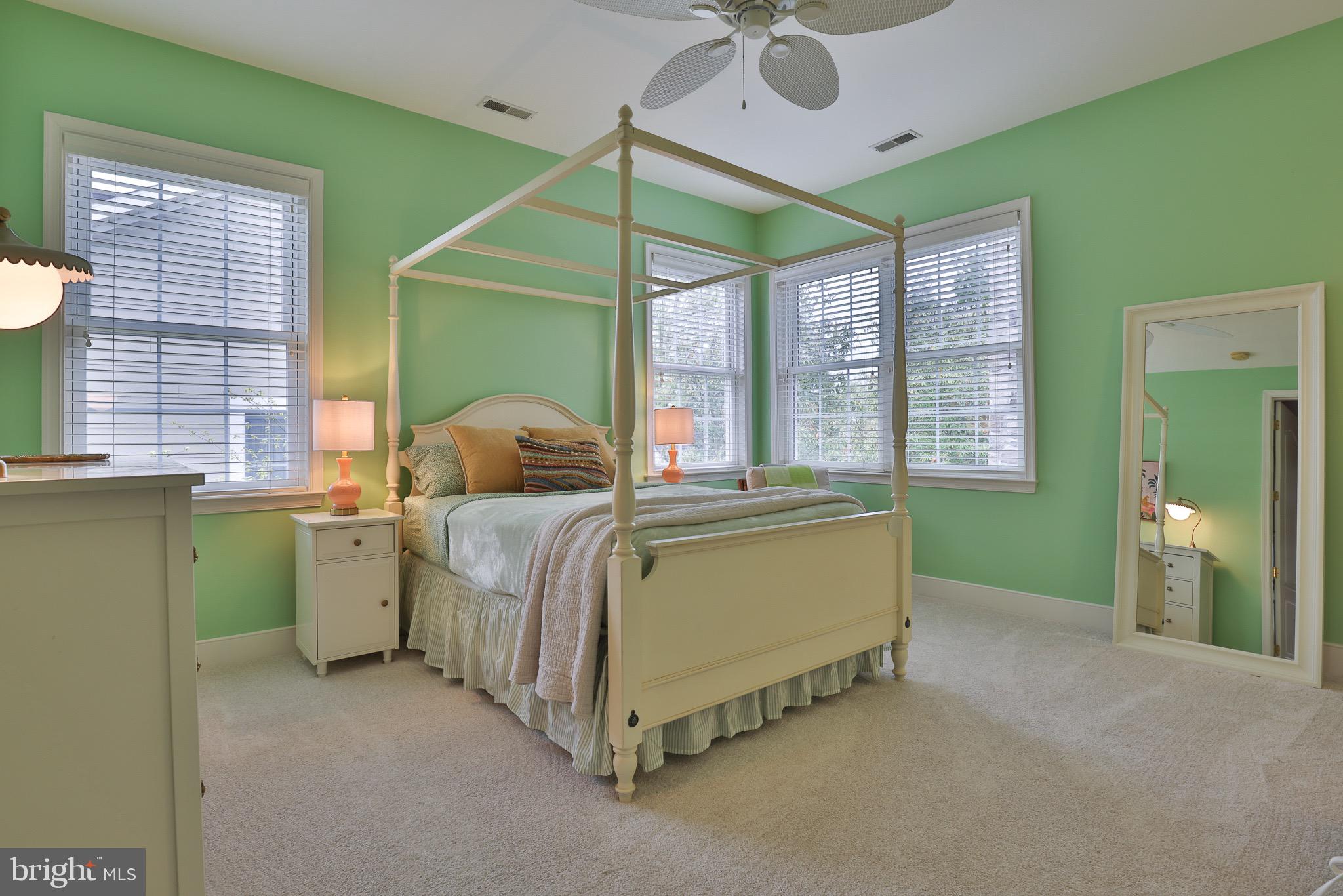 NORTH ROLAND PARK - Residential