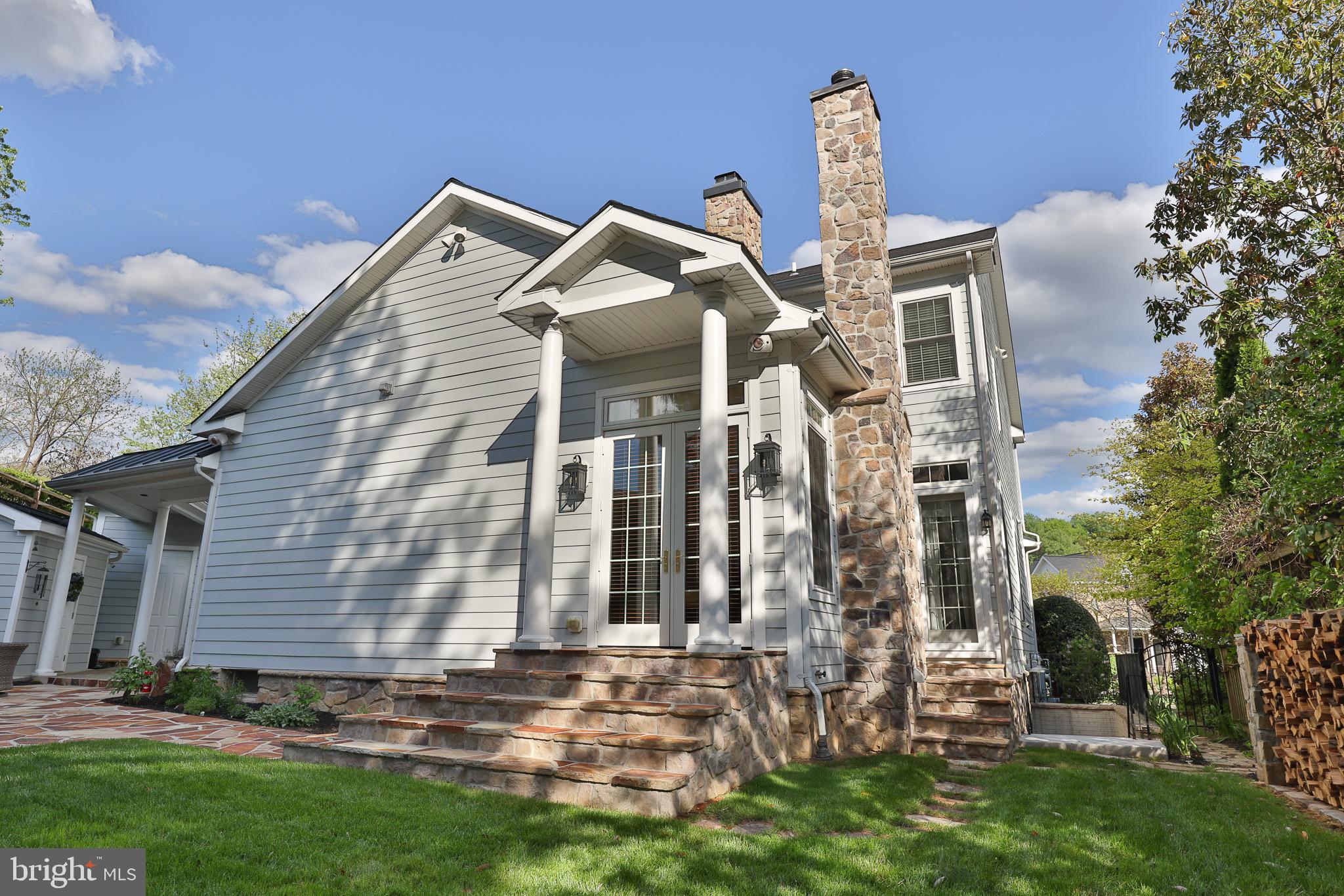NORTH ROLAND PARK - Residential